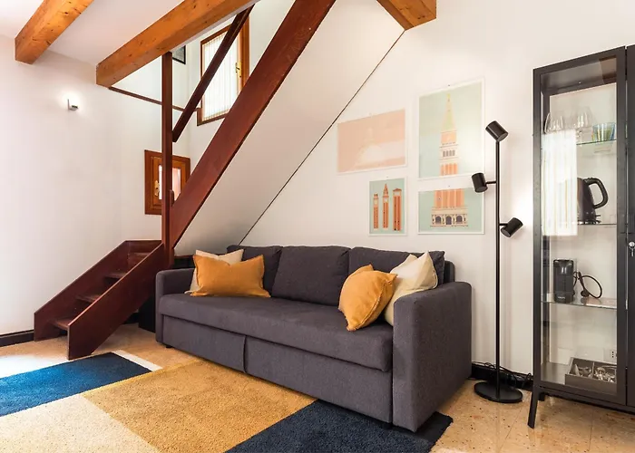 Tintoretto Cozy Duplex R&r דירה ונציה